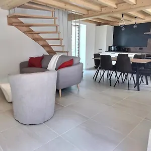 lophrys.hotels-rhonealpes.com/